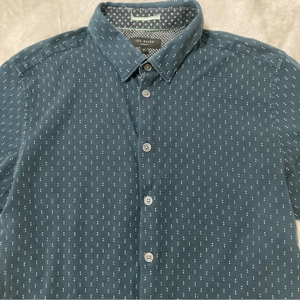 Ted Baker London Men’s Blue Casual Button Down Shirt Size S - Picture 2 of 13